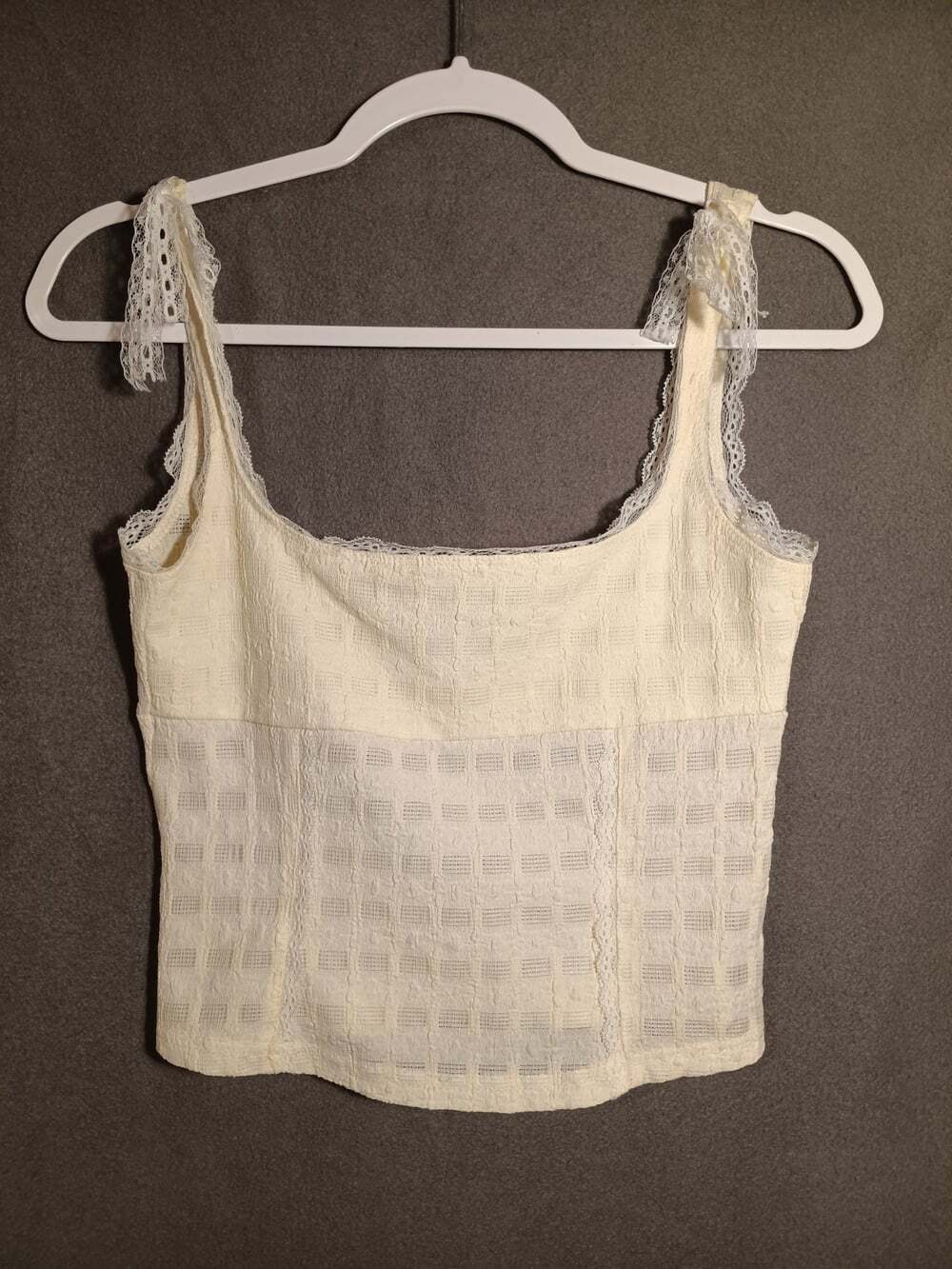 Edikted Lace Semi Sheer Coquette Cropped Tank Top Women’s Small Festival